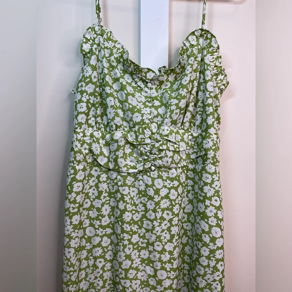 Lulu's Timeless Green Floral Print A- Line Midi Dress NWOT - Picture 5 of 13